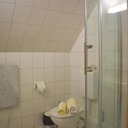 Hinter Den Duenen D77